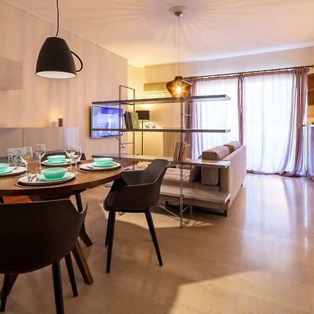 Kleio - Spacious Apartment In Glyfada Athen Eksteriør billede