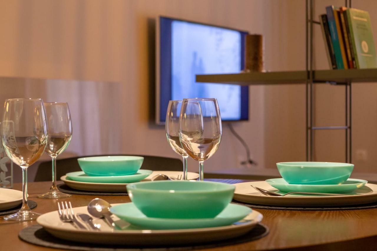 Kleio - Spacious Apartment In Glyfada Athen Eksteriør billede