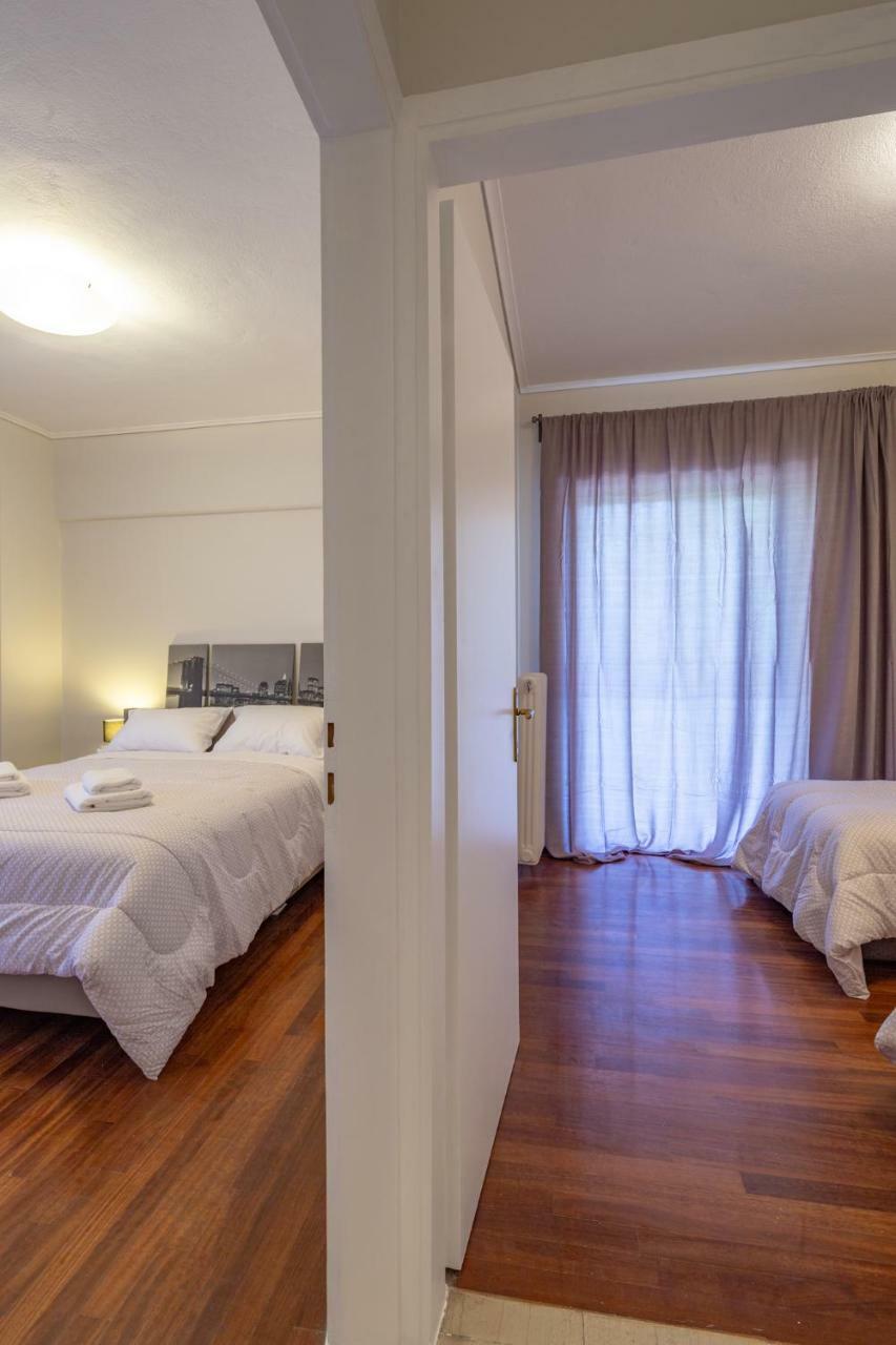 Kleio - Spacious Apartment In Glyfada Athen Eksteriør billede