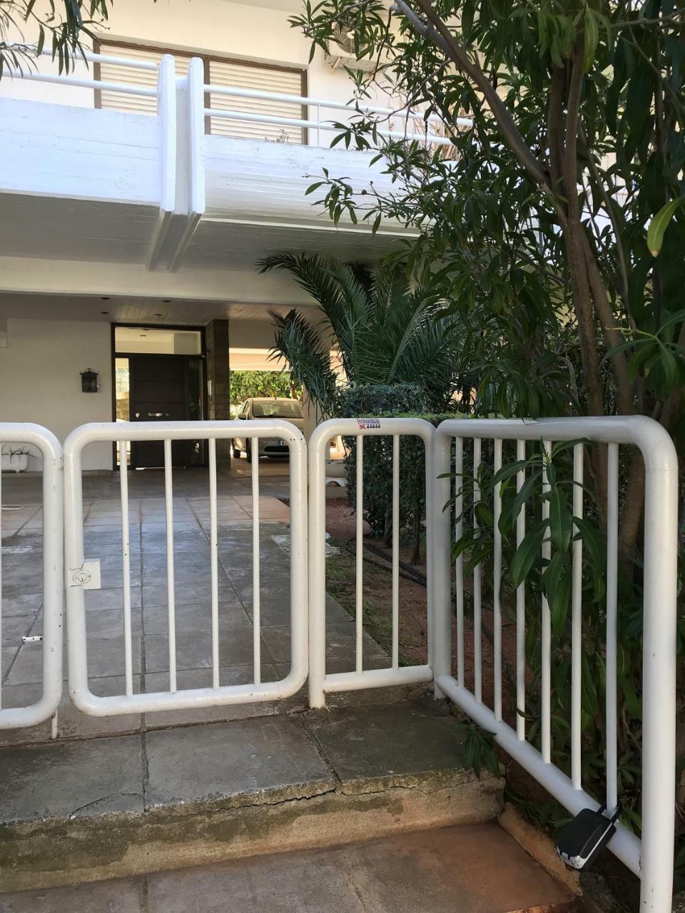 Kleio - Spacious Apartment In Glyfada Athen Eksteriør billede